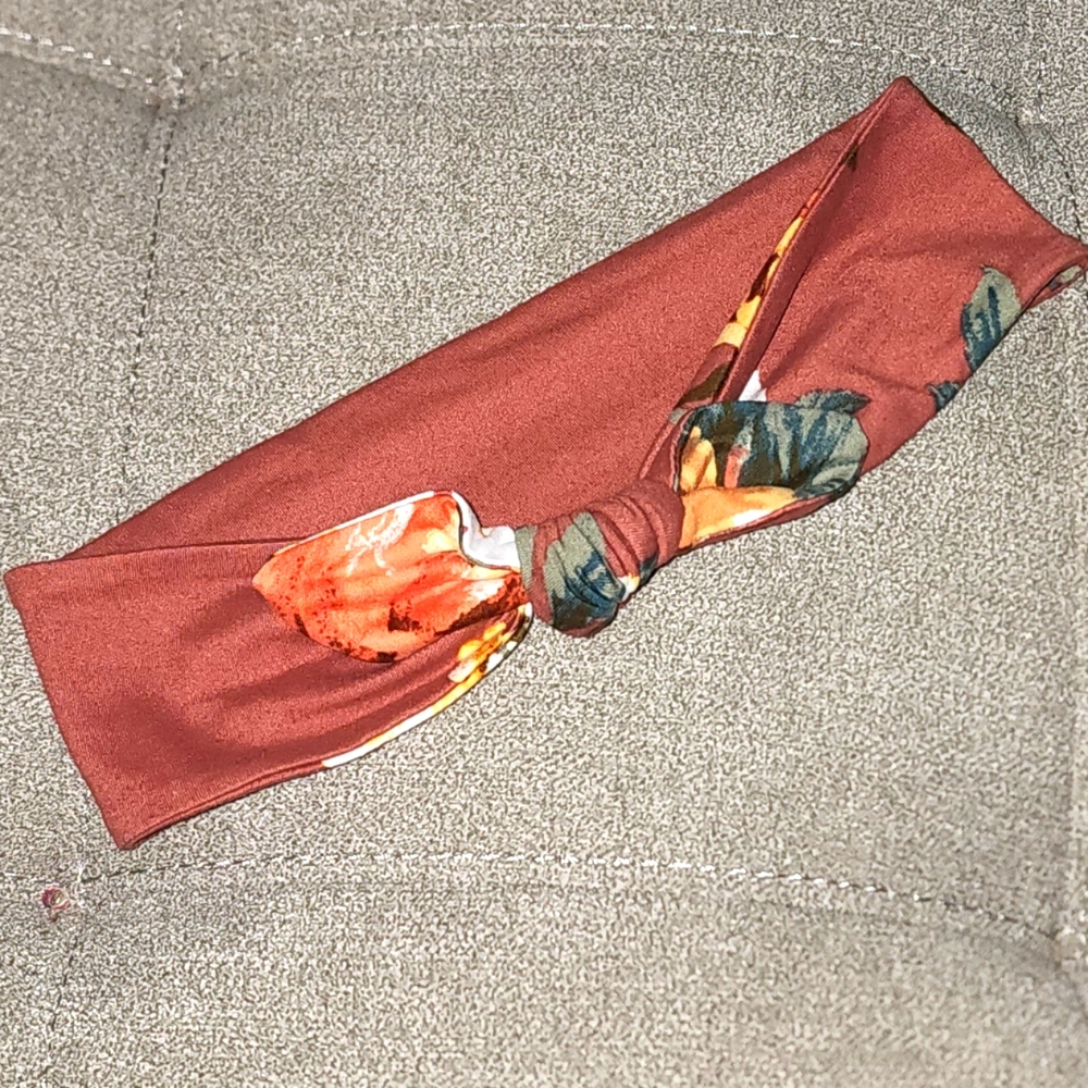 Tie headband